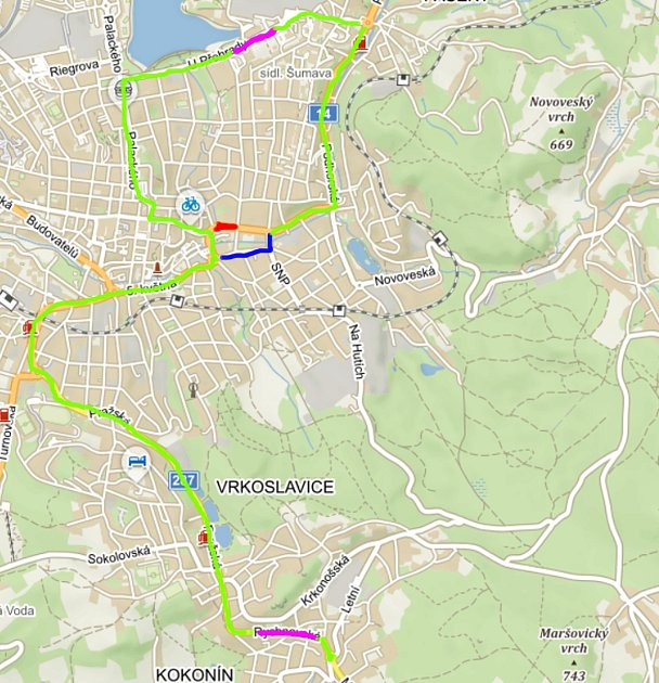 Zelená - trasa cesty. Modrá - objížďka části Podhorské. Červená - uzavřená část ulice Podhorské. Růžová - jeden pruh, semafory.