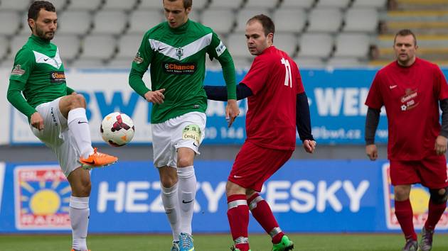 Fotbalisté Sokola Radčice si v rámci projektu Kopeme za fotbal zahráli proti ligovým fotbalistům Baumitu Jablonec. 