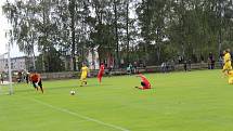 První a zároveň premiérový zápas domácích v divizi. FK Jiskra Mšeno - FK Čechie Výkáň 3:1 (1:0). V červených dresech FK Mšeno. Na zápas se přišlo podívat 150 diváků.