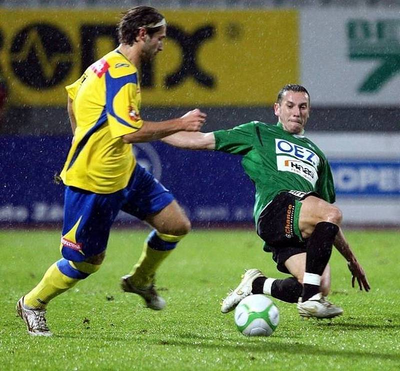 V osmifinále poháru ČFMS se za deštivého počasí před návštěvou necelých 400 diváků střetl FK Baumit Jablonec a FC Tescoma Zlín. Hosté v prvním poločase získali dvoubrankový náskok, který domácí v druhé půli zkorigovali brankou kapitána.