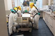 Do Krajské Nemocnice Liberec dodala společnost Malina-Safety několik setů jednotky CleanAIR­® MedicAER a kukly CA-10.
