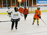 Mládežnická základna HC Vlci je silná, na akci týden Týden hokeje ale další členy uvítají.