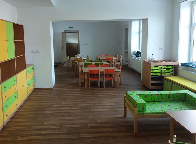 Rekonstrukcí prošly i prostory Mateřské školy Smržovka v Havlíčkově ulici, přibyla i nová třída pro dalších 24 dětí. Odloučené pracoviště na I. stupni ZŠ ale zůstane kvůli nárůstu dětí.