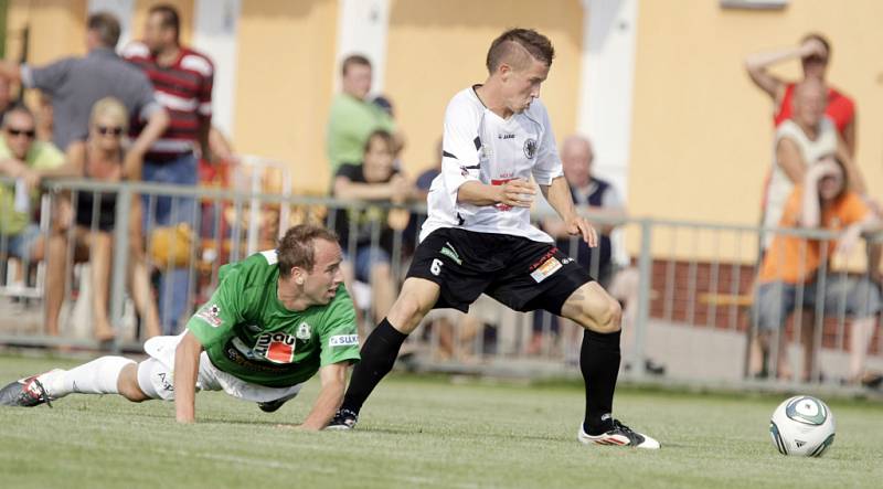 Baumit Jablonec ve středečním přípravném utkání remizoval s Hradcem Králové (v bílém) 1:1.