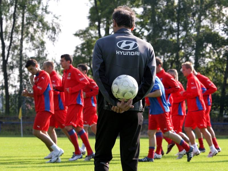 Česká fotbalová reprezentace se v jabloneckých Břízkách připravuje na přátelský zápas s Maltou.