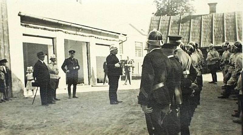 Sbor dobrovolných hasičů Lučany nad Nisou. Historické fotostřípky. 