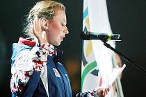 Slavnostní zahájení EYOWF 2011 v Tipsport areně v Liberci. Jablonecká biatlonistka Jessica Jislová složila slib sportovců.