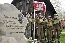 V roce 2014 obec Malá Skála odhalila pomník plukovníku Čestmíru Šikolovi.