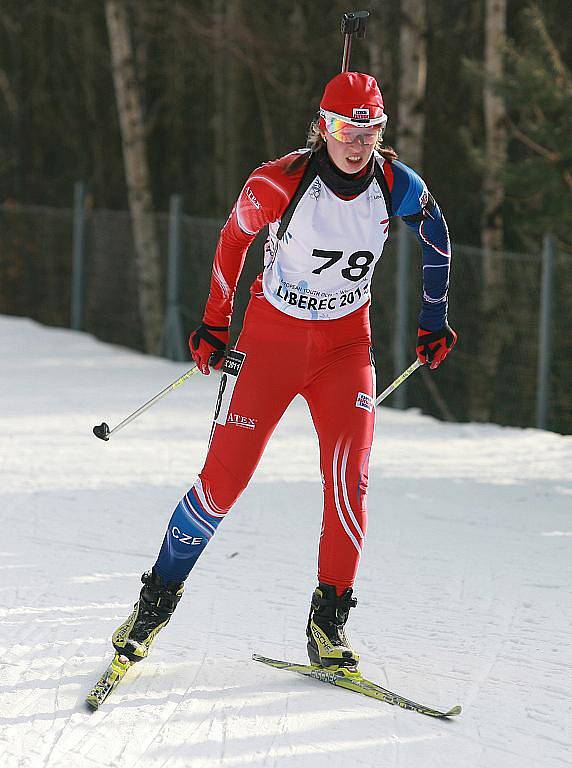 EYOWF 2011. Biatlon - dívky individuálně 10 kilometrů se jel v úterý v jabloneckých Břízkách. Dominika Zelinková (78) obsadila 32. místo.