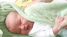 Sebastian Robert Hall se narodil Dominice Tahovské a Davidovi Hallovi z Rádla 16. 9. 2014. Měřil 51 cm, vážil 3750 g.