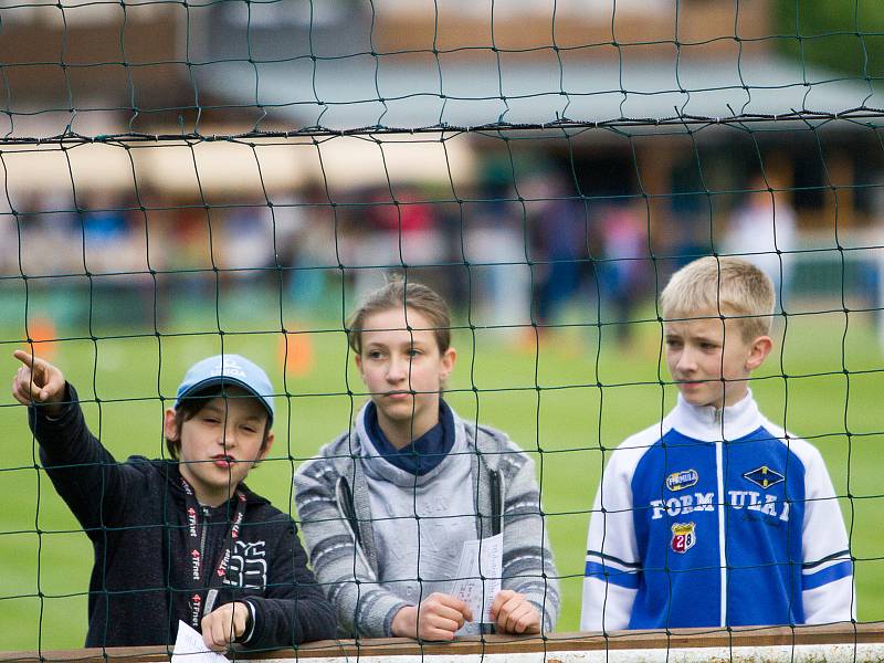 Dětský den na fotbalovém hřišti v Železném Brodě.