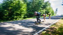 Závod světového poháru v downhillovém skateboardingu, Kozákov Challenge, pokračoval 20. července na kopci Kozákov u obce Chuchelna na Semilsku. Finále závodu se koná v sobotu 21. července.