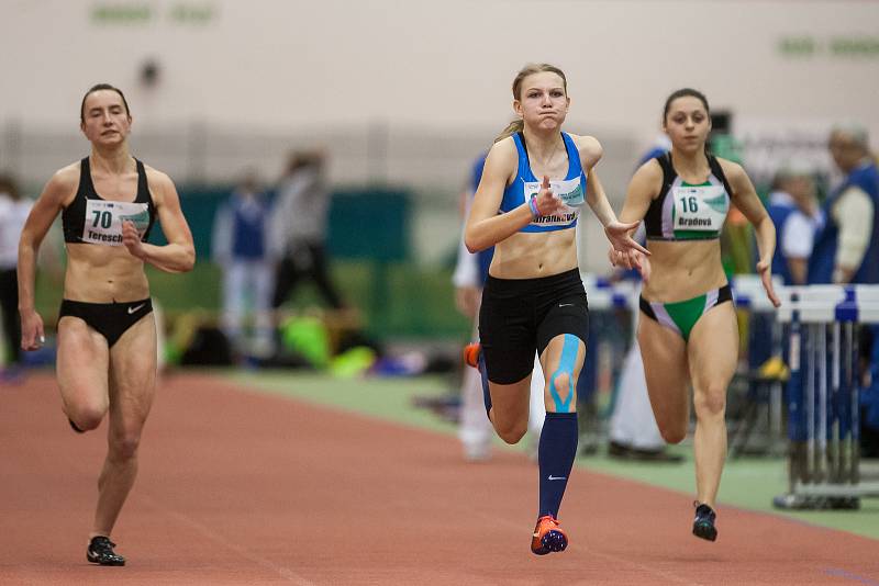 Atletický mítink Jablonecká hala 2018 proběhl 20. ledna v Jablonci nad Nisou. Na snímku druhá zleva Jana Šafránková při disciplině 60 M ženy.