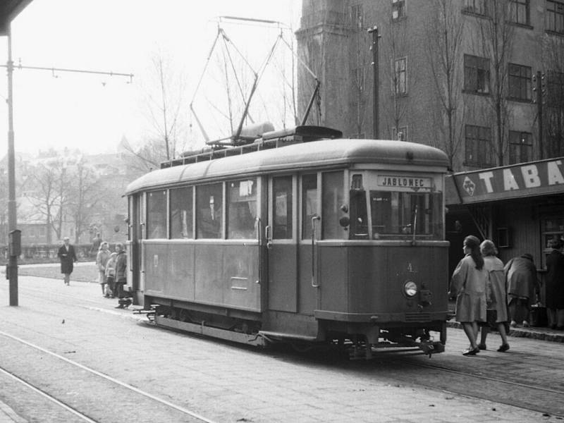 Historiská tramvaj 6MT.