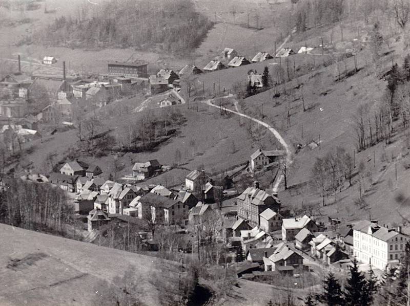 Obec Desná v Jizerských horách. Historické fotografie.