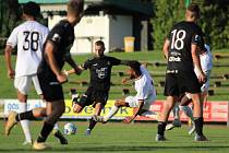 Jablonečtí fotbalisté (v černém) v letní přípravě neprohráli. Foto: FK Jablonec/Jan Bendl