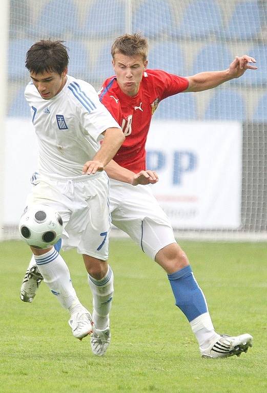 Česká reprezentace "devatenáctky" si remizou s Řeckem v Liberci zajistila postup remizou. Na snímku Lukas Mareček