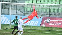 Utkání 14. kola HET ligy mezi MFK Karviná vs. FK Jablonec hrané 19. listopadu 2017 v Karviné. Pří zákroku Valeš Roman.