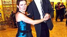 Ples v Lučanech, který ve zdejší sokolovně pořádal v pátek 26. února 2010 místní fotbalový klub za přispění lučanského Městského úřadu, se vydařil.