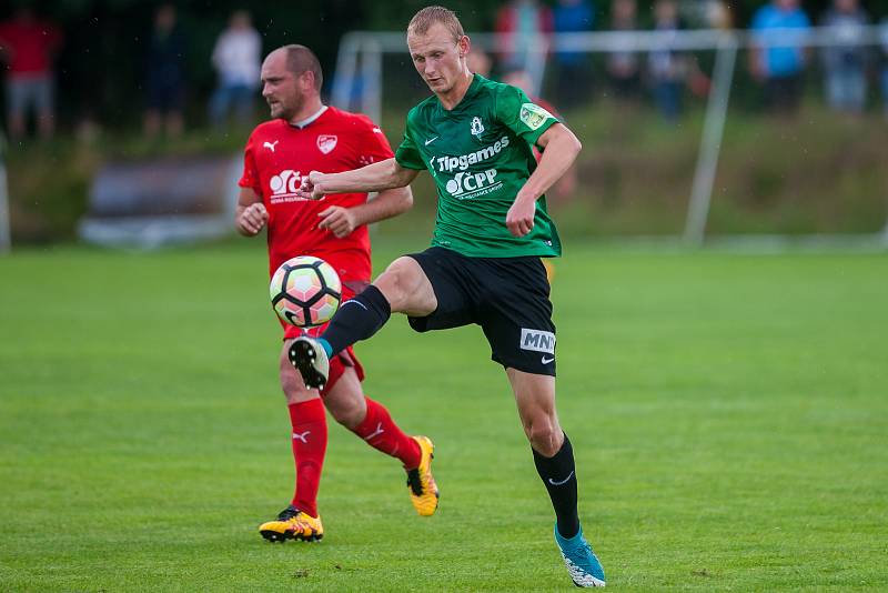 Přátelské fotbalové utkání mezi týmy FK Jablonec a FK Jiskra Mšeno se odehrálo 12. července v Rychnově u Jablonce nad Nisou. Na snímku vpravo Ondřej Mihálik.