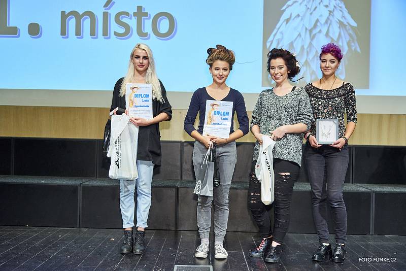 Na půdě Technické univerzity v Liberci se konal 4. ročník soutěže s mezinárodní účastí Oděv a textil, Liberec 2017.