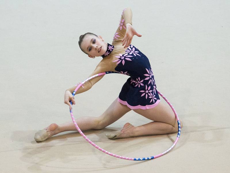 Moderní gymnastky v Jablonci závodily v Oblastním přeboru základního a volného programu a Severočeské lize.