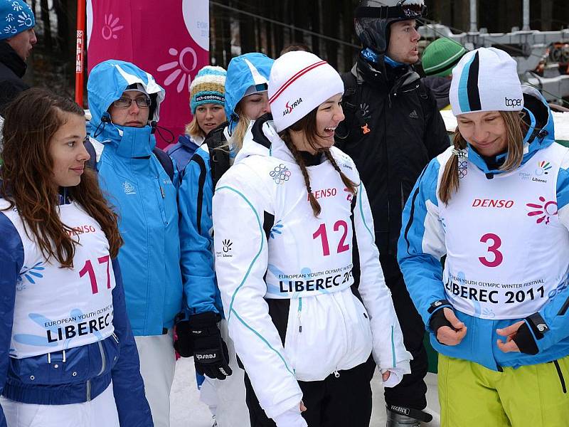 Zimní evropský olympijský festival mládeže 2011. Obří slalom žen na Ještědu. 