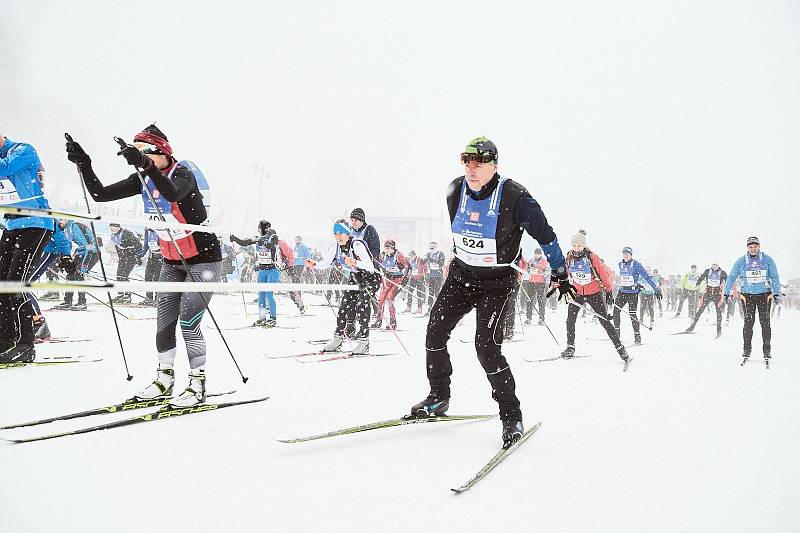 53. Jizerská 50 začala v pátek 7. února. Hlavním závodem dne byla Volkswagen Bedřichovská 30.