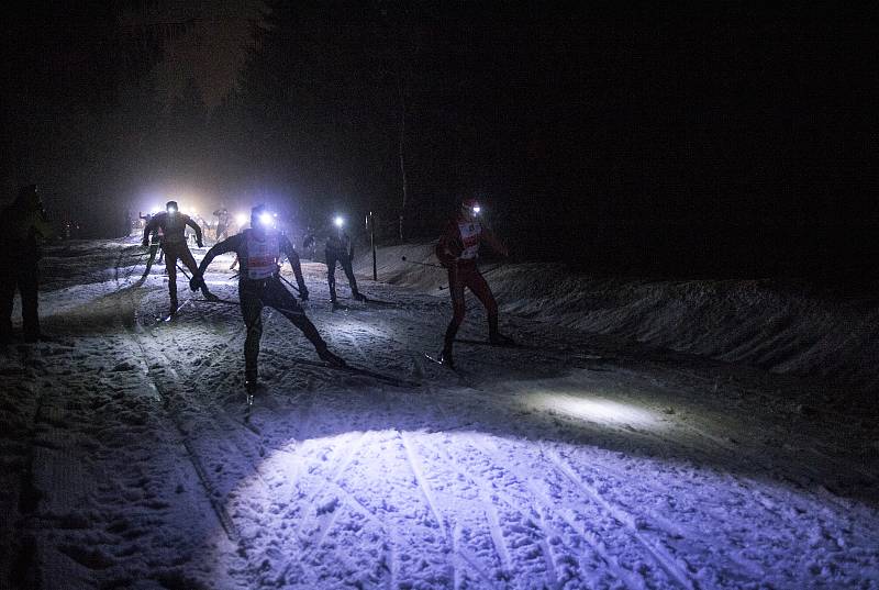 V Bedřichově odstartoval letošní seriál závodů SKI TOUR 2018 dvoudenním Night Light Marathonen.