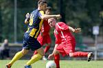 Fotbalisté Železného Brodu získali první divizní bod. Se Svitavy (v pruhovaném) hráli 1:1. 