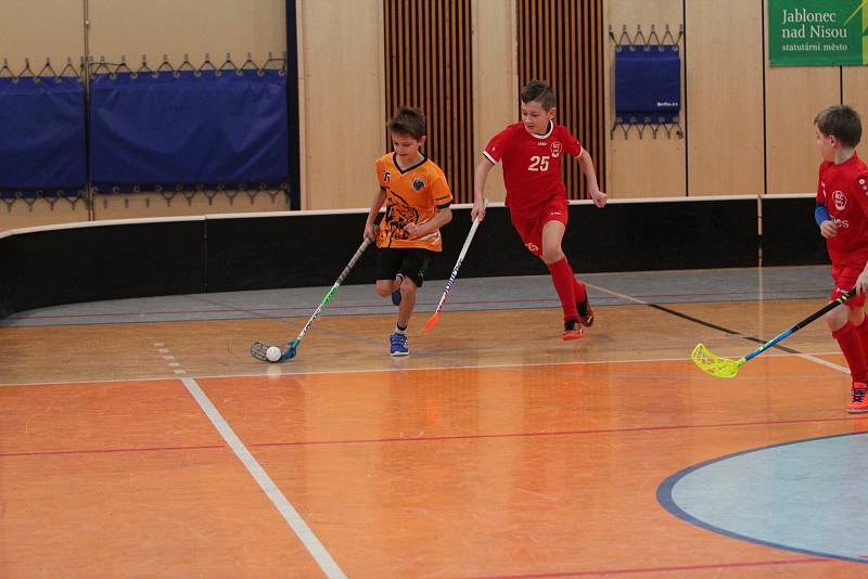 V jablonecké sportovní hale se konal florbalový turnaj elévů, které pořádal domácí klub Florbal Jablonec.