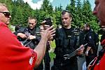 V Kořenově a na osadě Jizerka se sešli záchranáři z Horské služby s policisty z Česka a Polska na společném cvičení. Tématem bylo hledání pohřešovaných osob.