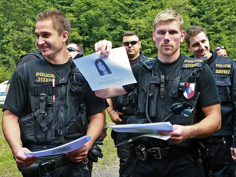 V Kořenově a na osadě Jizerka se sešli záchranáři z Horské služby s policisty z Česka a Polska na společném cvičení. Tématem bylo hledání pohřešovaných osob.