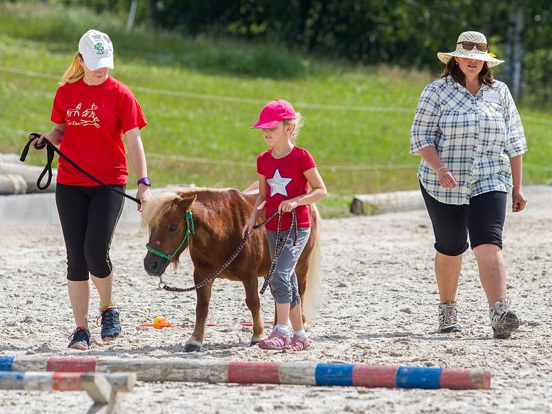 Den otevřených dveří v hiporehabilitačním středisku Svítání v Tanvaldu