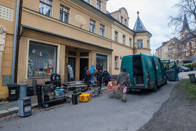 Natáčení německého detektivního filmu s názvem Walpurgisnacht, který se odehrává v roce 1988, pokračovalo 7. listopadu v Janově nad Nisou.