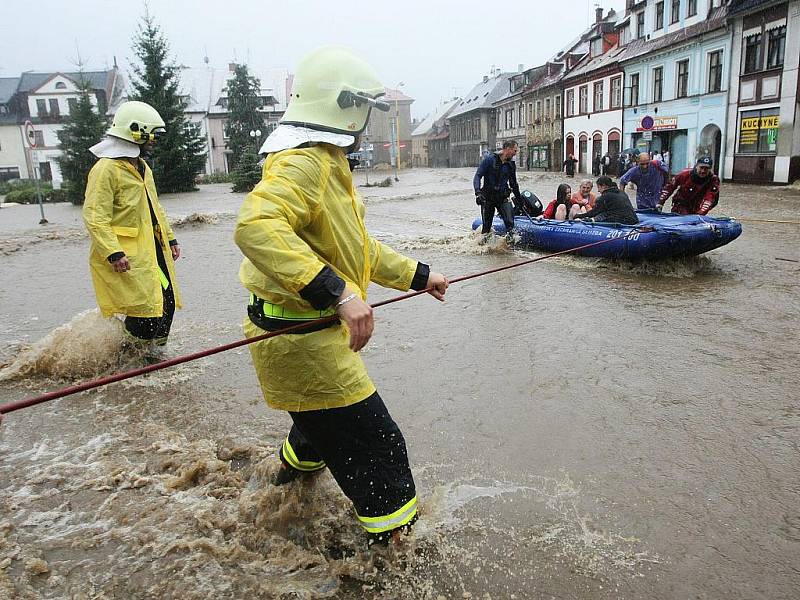 Povodně 2010 očima Petra Šimra.