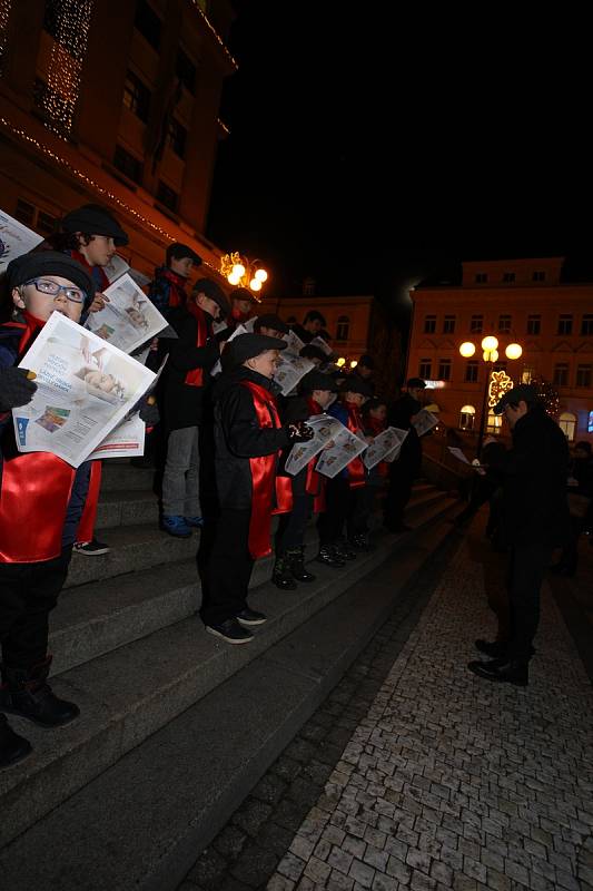 Jablonecko zpívalo koledy s Deníkem.