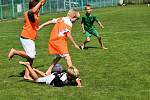 Čtyřicet fotbalových nadějí se letos zúčastnilo oblíbené fotbalové školičky, kterou pořádá už mnoho let mládežnický úsek FK Jablonec.