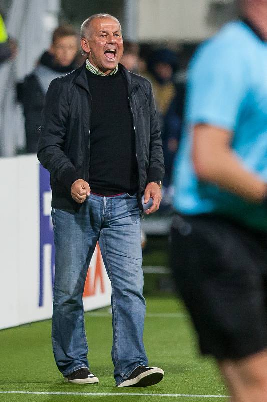 Zápas 2. kola skupiny K Evropské ligy mezi týmy FK Jablonec a FK Dynamo Kyjev se odehrál 4. října na stadionu Střelnice v Jablonci nad Nisou. Na snímku je trenér Petr Rada.