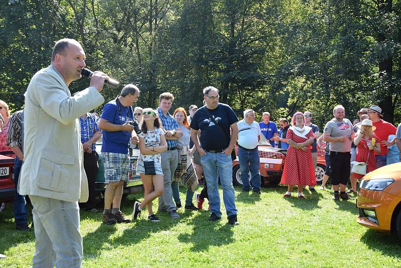 Na hasičské hřiště a jeho okolí na okraji obce Malá Skála se sjely v sobotu 4. září automobily Škoda MB. Již poosmé