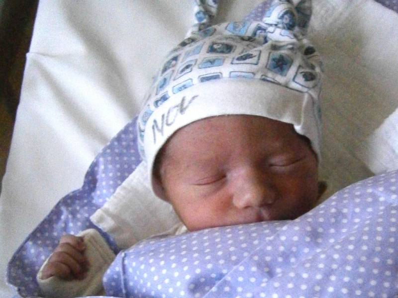 Dominik Pecka se narodil Denise a Martinovi Peckovým z Liberce dne 11.12.2014. Měřil 46 cm a vážil 2700 g.