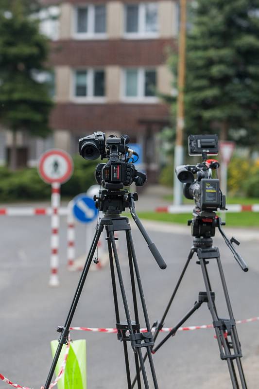 Čekání na propuštění Jiřího Kajínka z Věznice Rýnovice pokračuje i v sobotu 20. května