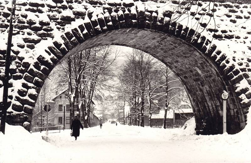 Obec Desná v Jizerských horách. Historické fotografie.