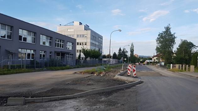 V Turnově finišují opravy ulice Přepeřská. Silnice bude v sobotu úplně  uzavřená - Jablonecký deník