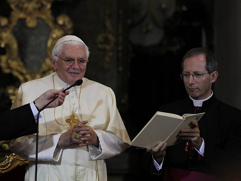 Jablonecké děti ze sboru ZUŠ Iuventus, Gaude! zpívaly pod vedením Tomáše Pospíšila papeži Benediktu XVI. při jeho návštěvě Prahy.