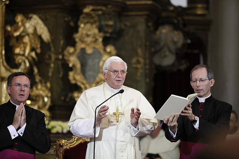 Jablonecké děti ze sboru ZUŠ Iuventus, Gaude! zpívaly pod vedením Tomáše Pospíšila papeži Benediktu XVI. při jeho návštěvě Prahy.