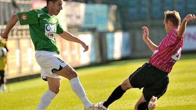 V 8. kole 1 GL přivítal domácí SK Dynamo České Budějovice FK Baumit Jablonec. Domácí nakonec slavili zaslouženou výhru 2:1 po poločase 1:0.