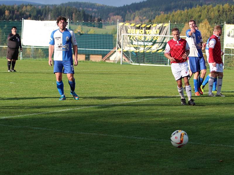 Utkání Smržovky (v modrém) proti Albrechticím