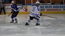 II. liga HC Vlci Jablonec - Stadion Vrchlabí 4:3. Vlci - modré dresy.