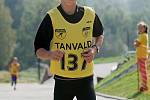 V Tanvaldské kotlině proběhl závod v přespolním běhu O Pohár města Tanvaldu. Za slunného dopoledne se běhu účastnila celá řada závodníků rozdělená do několika kategorií od těch nejmenších (ročník narození 2004 a mladší).
